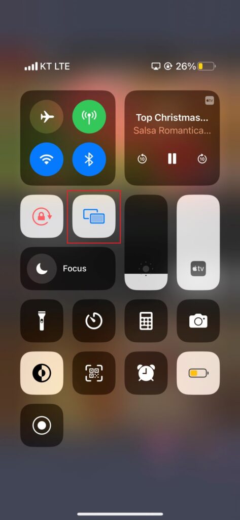 iOS screen mirroring button